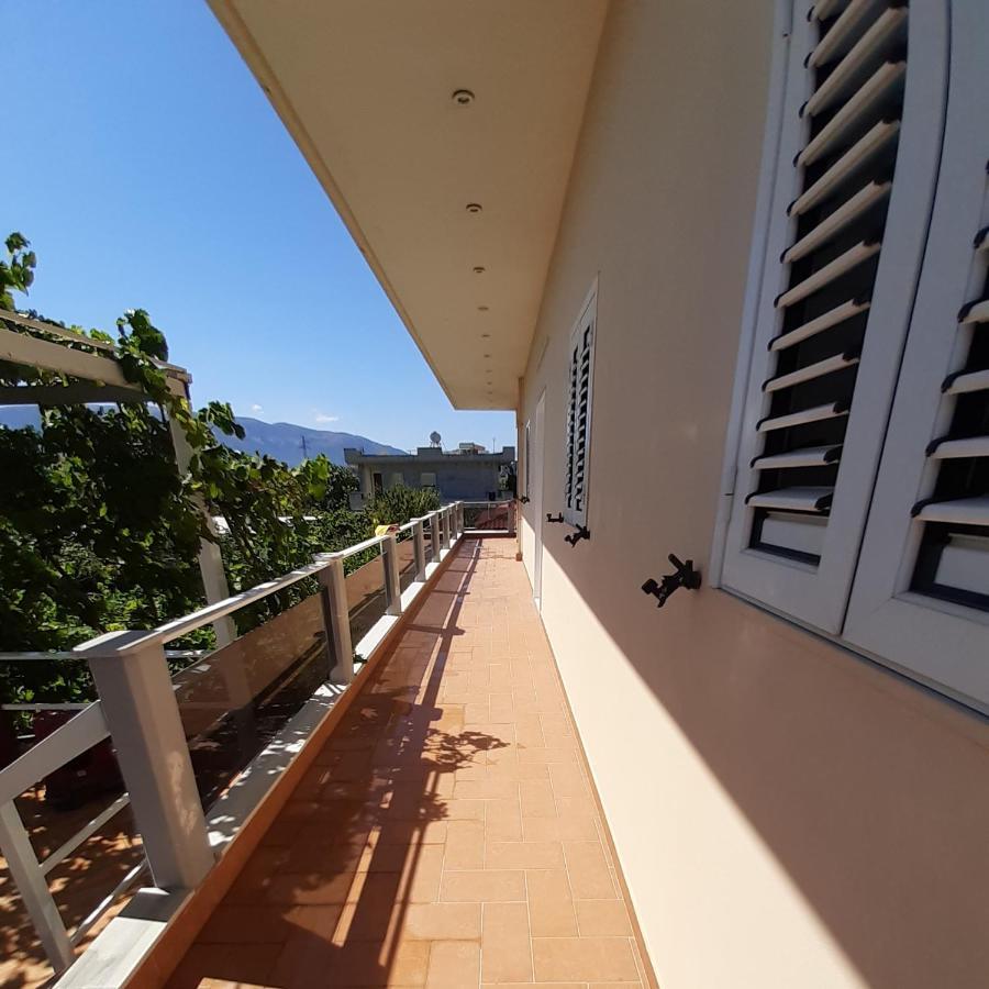 Collaku Apartment'S Vlorë Exterior foto