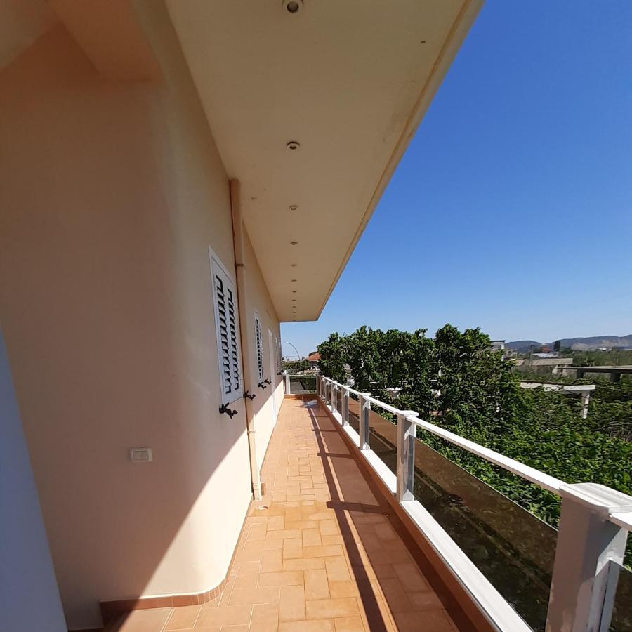Collaku Apartment'S Vlorë Exterior foto