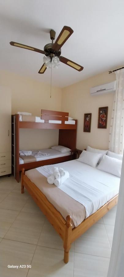 Collaku Apartment'S Vlorë Exterior foto