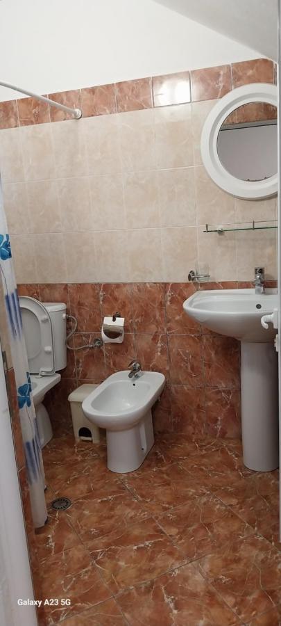 Collaku Apartment'S Vlorë Exterior foto